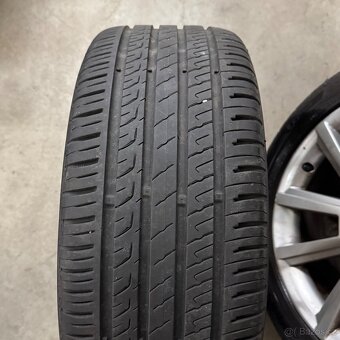 Alu kola Škoda Octavia, 225/45 R17 Barum - zánovní, 5x112 - 8
