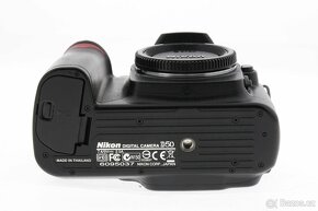 Zrcadlovka Nikon D50 - 8