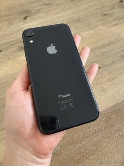 iPhone Xr - 8