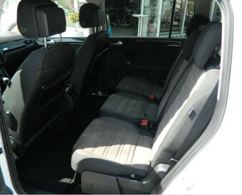 VW Touran 2.0 tdi DSG 110kw - 8