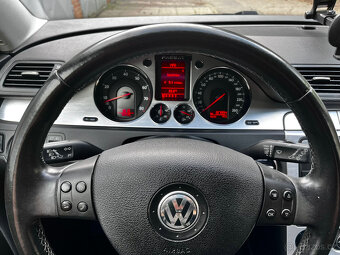 VW Passat Variant 3.2 FSI V6 DSG 4-Motion - 8