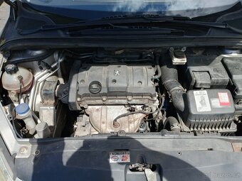 Peugeot 307 1.6 benzín 80Kw - 8
