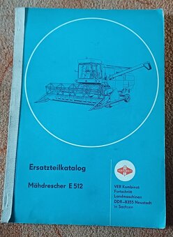 Prodám originální knihy k samojízdným kombajnům Fortschritt - 8