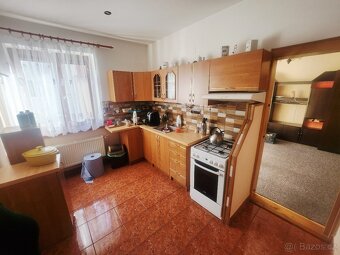 Prodej dvougeneračního domu v Chomutově - 8