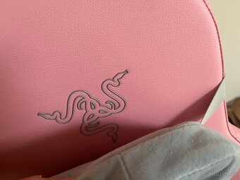 Nová herní židle Razer Enki Quartz - 8