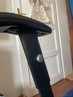 Kancelářská židle - 8