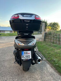 YAMAHA MAJESTY 400 NOVÝ MODEL - 8