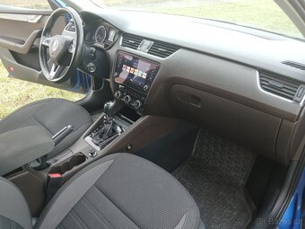 Škoda octavia scout 2.0 135kw - 8