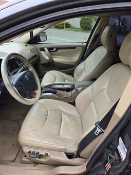 Volvo xc70 d5 - 8