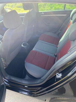 Volkswagen golf 5  2.0 103 kW GT SERVISNÍ  KNÍŽKA - 8
