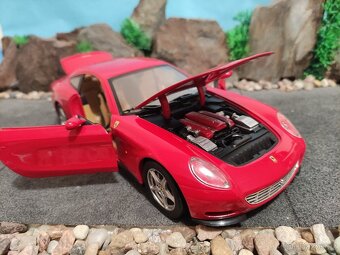 prodám model 1:18 ferrari 612 scaglietti - 8