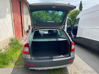 Škoda Octavia Scout 4x4 2.0TDI 103kW CR klimatronic Webasto - 8