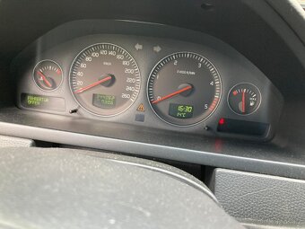 Volvo XC90 - 8