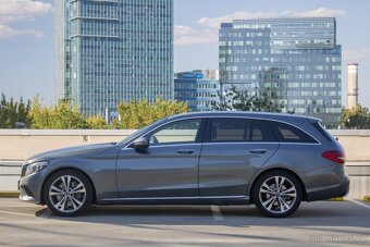 Mercedes-Benz C trieda Kombi 300 d A/T 4MATIC - ZÁRUKA - 8