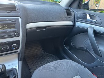 ŠKODA OCTAVIA 1.2TSI,77KW,FAMILY,DIGI KLIMA TAŽNÉ.Z,TEMPOMAT - 8
