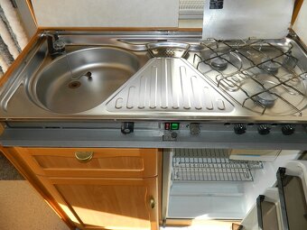 Karavan Hymer Eriba - 8