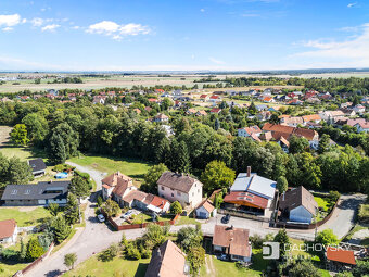 Prodej rodinného domu 214 m², pozemek 894 m² - 8