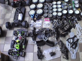 RC NITRO AUTO 4WD DVURYCHLOSTNÍ CHASI P-190 - 8