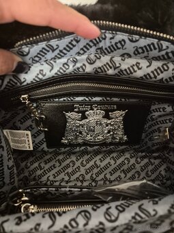 Juicy Couture kabelka Iris Fur M Shopping Black - 8
