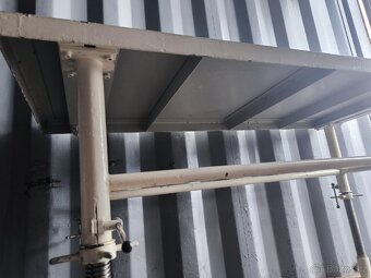 2x kovový stůl – výškově nastavitelné - 8