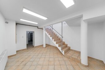 Pronájem obchodního/kancelářského prostoru 83 m², 28. října - 8