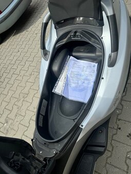 Piagio MP3 125cm - 8