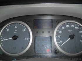 opel vivaro  lonc 2,0 81kw  9 mist .super stav - 8