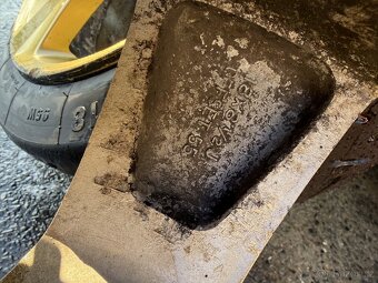 Subaru impreza STI - 8