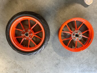 Prodám díly KTM 390 DUKE rv:2013/2019 Pasuje i na 125-200ccm - 8