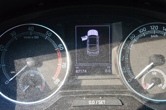 Škoda Rapid 1.0TSI 70kW 87tkm klima park výhřev xenon - 8