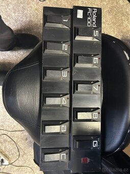 Vesaky na kytary kovove nebo plastove s pojistkou - 8