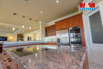 Prodej rodinného domu, 429 m², Louny, ul. Březinova - 8