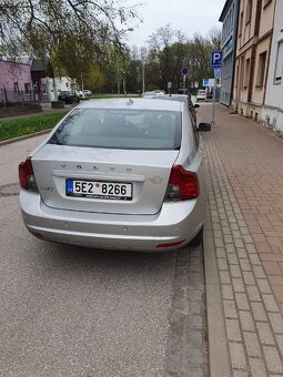 Prodám auto.volvo S40. - 8