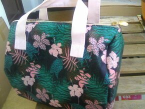 FAITH IN NATURE BRITISH + kosmetická taštička - 8