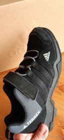 Adidas dětské boty 32 - 8