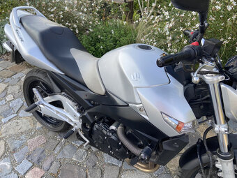 Suzuki GSR600, 30.000Km, garážovaná - 8