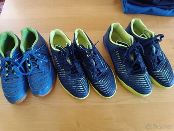Dětské sportovní oblečení a boty Decathlon - 8