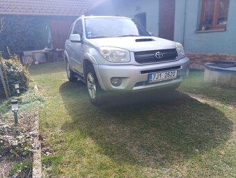 Toyota RAV 4 - 8