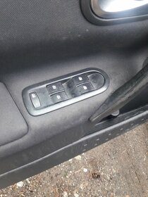 RENAULT MEGANE COMBI 1.9 DCi 96kw r.v.2007 - 8