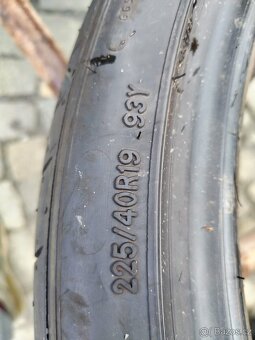 225/40/19 letni pneu MICHELIN 225/40 R19 - 8