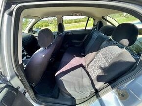 Opel Astra 1.6 - 8