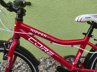 Značkové dětské kolo CORE NIPPER 20" (červená) - 8