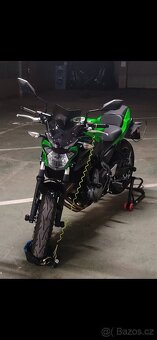 Kawasaki Z650 - 8