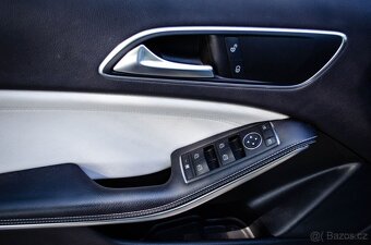 Mercedes-Benz A trieda 180 BlueEFFICIENCY Urban /T - 8