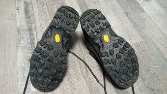 Dámské pohorky Lowa Renegade GTX vel.39 - 8