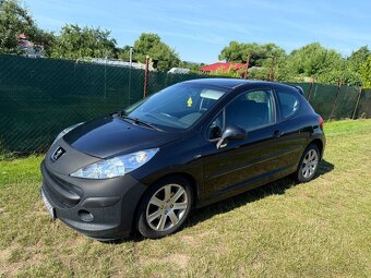 Peugeot 207 1,6 - 8