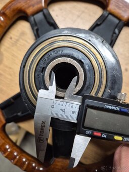 Volant + radicka Mercedes w123 - 8