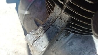 Motor Jawa 250 pérák - 8