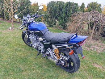 Yamaha XJR 1300 - 8