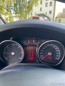 FORD Galaxy Ghia 2.0 TDCi 103kW - 8